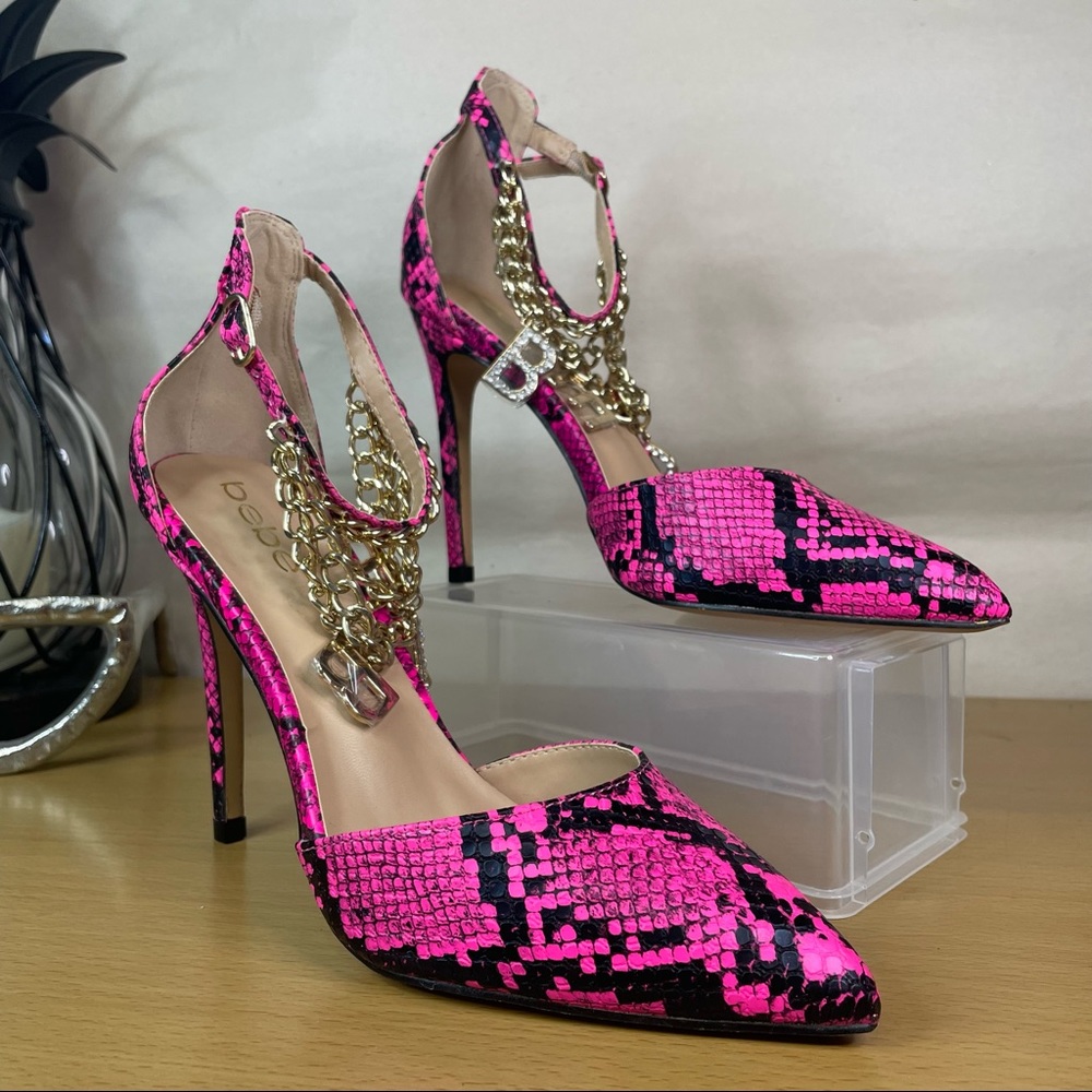 NEW Bebe Women’s Pink Fuchsia Snake Print’ Decor’ Ankle Strap Stiletto Heels